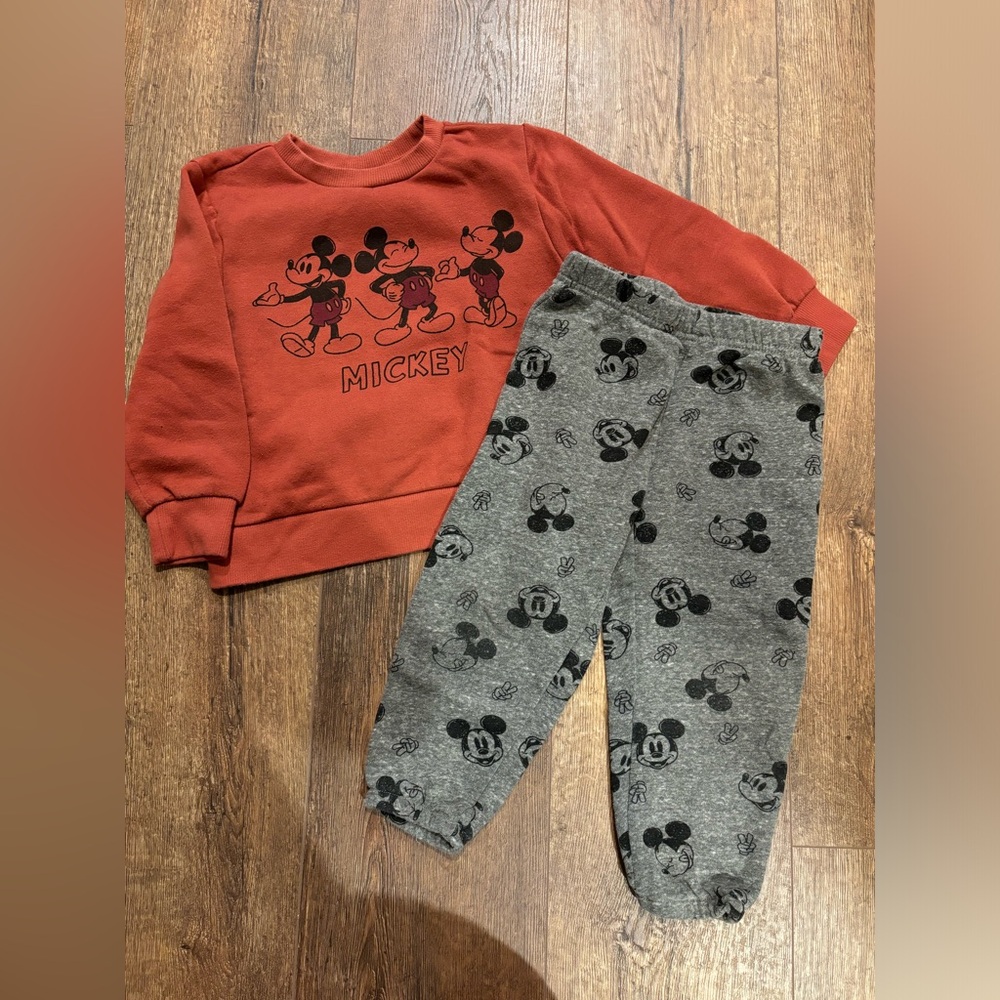 3/$20 Toddler boy Mickey Mouse set
